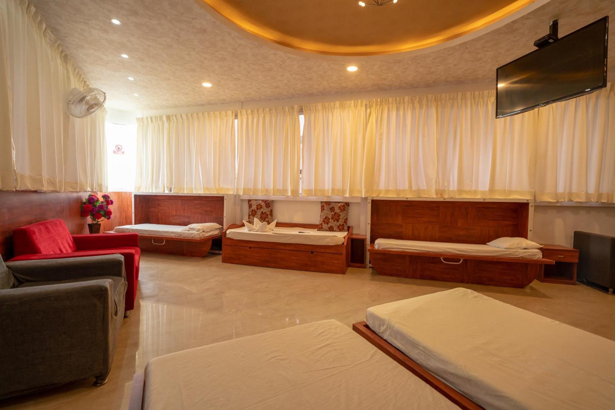 Seasons Suites Koramangala 班加罗尔 客房 照片
